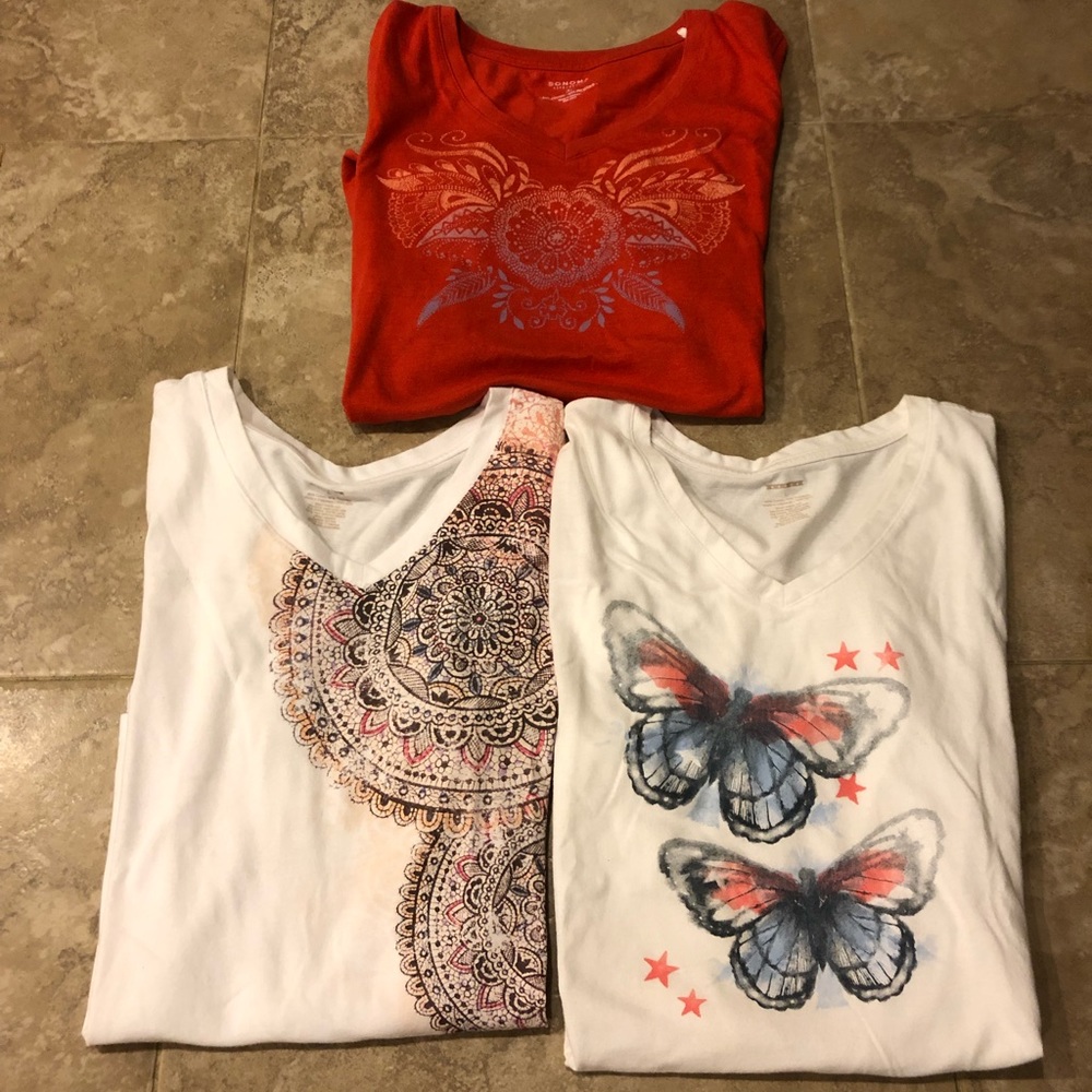 3 cute v-neck short sleeved tops
